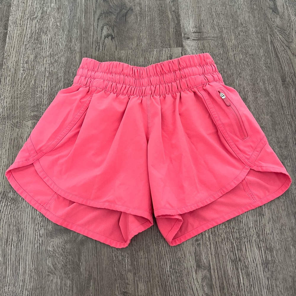 Lululemon Tracker Low-Rise Lined Shorts 4”